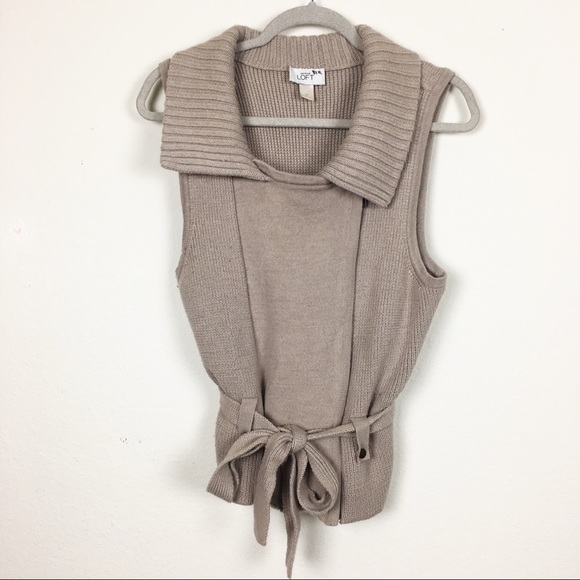 LOFT Sweaters - ❄️SALE❄️ LOFT // wool sweater vest
